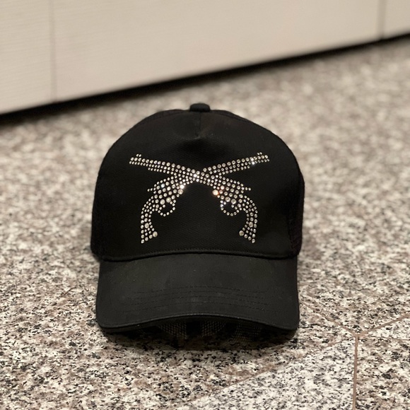 ROAR Crystal Guns Star Cap - Picture 2 of 6